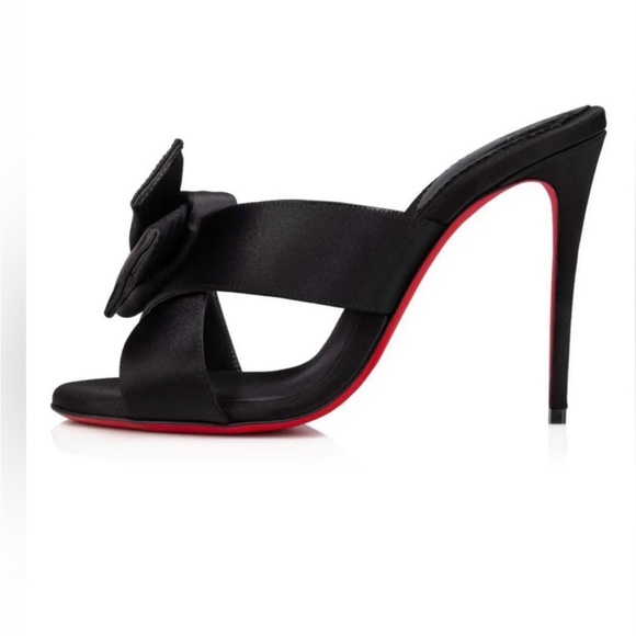 CHRISTIAN LOUBOUTIN MATRICIA 100 BOW
CREPE SATIN SANDALS Sz 5.5 - Picture 2 of 8
